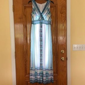 Women’s NEW Maxi Dress, SIZE 6